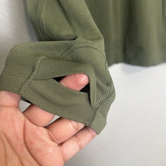 Athleta Nylon Olive Green Women’s Long Sleeve Stretch Top Size XLarge - Picture 3 of 11